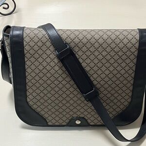 Authentic Gucci Messenger Bag